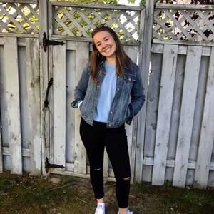 Meet your Posher, Casey